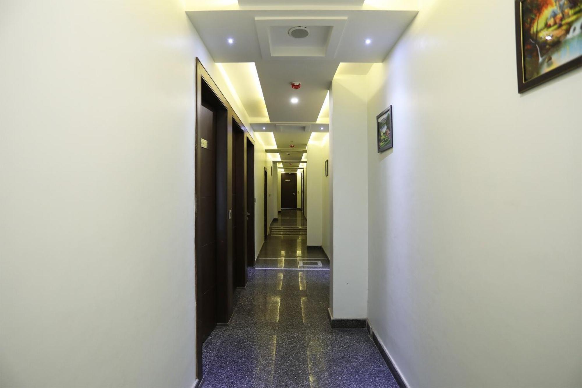 Oyo Hotel Vaishnavi Heritage Inn آغْرا المظهر الخارجي الصورة