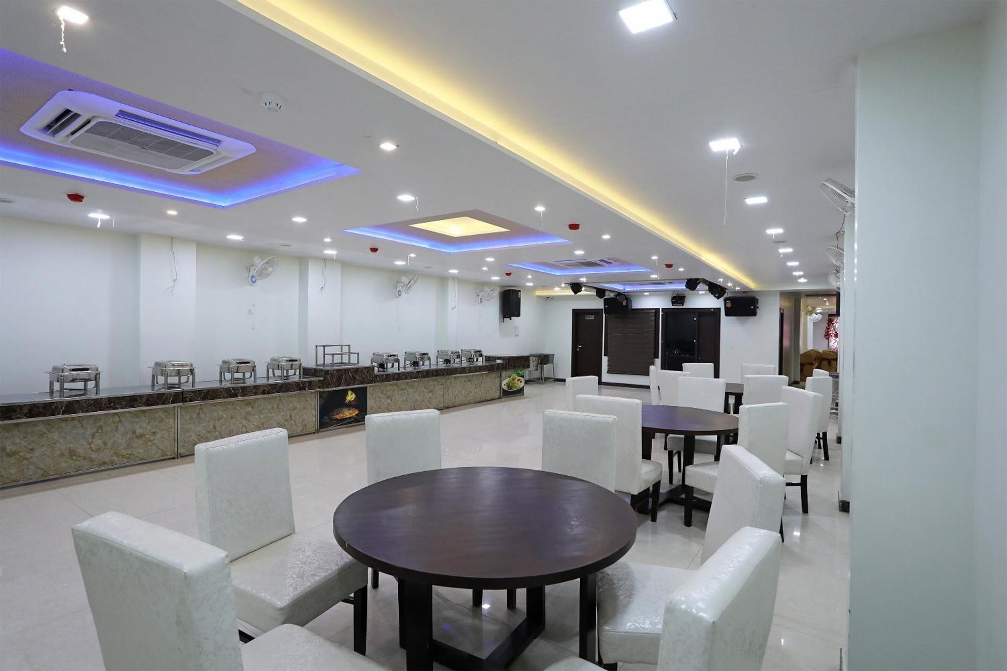 Oyo Hotel Vaishnavi Heritage Inn آغْرا المظهر الخارجي الصورة